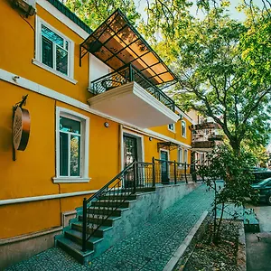 Hillside Center *** Баку